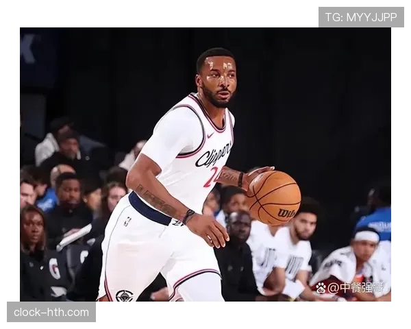 罗宾逊出色防守表现助力球队季后赛挺进